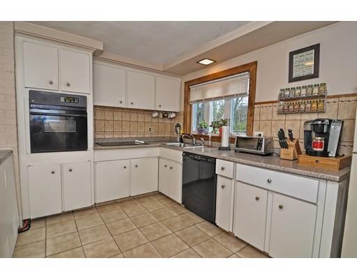 8 Ruthellen Rd, Framingham, MA 01701 photo 10