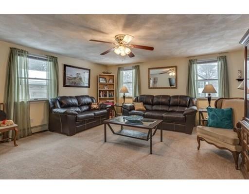 15 Track Rd, Reading, MA 01867 photo 3