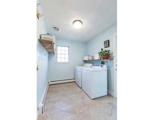 31 Harold Ave, Reading, MA 01867 photo 8