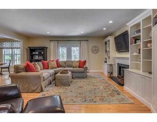 7 Reeve St, Acton, MA 01720 photo 4