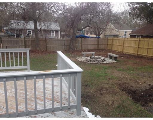 81 Fearing St, Buzzards Bay, MA 02532 photo 11