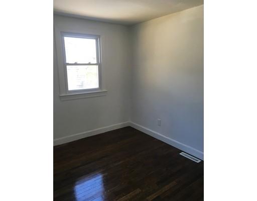 81 Fearing St, Buzzards Bay, MA 02532 photo 12