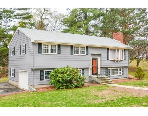 19 Blueberry Ln, Reading, MA 01867 photo 2