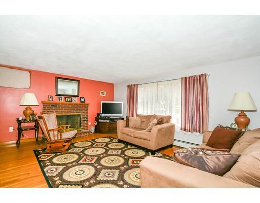 19 Blueberry Ln, Reading, MA 01867 photo 3