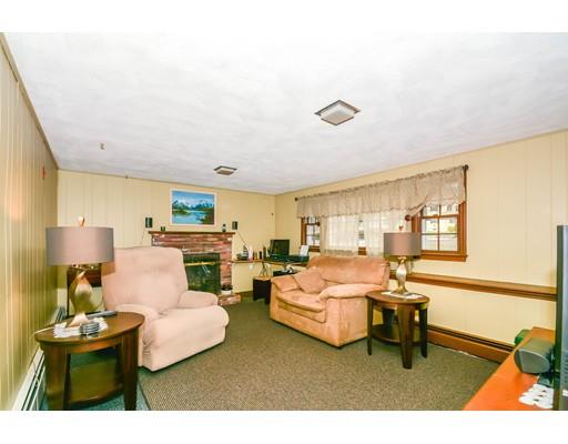19 Blueberry Ln, Reading, MA 01867 photo 8