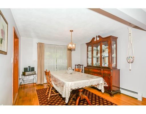 19 Blueberry Ln, Reading, MA 01867 photo 4