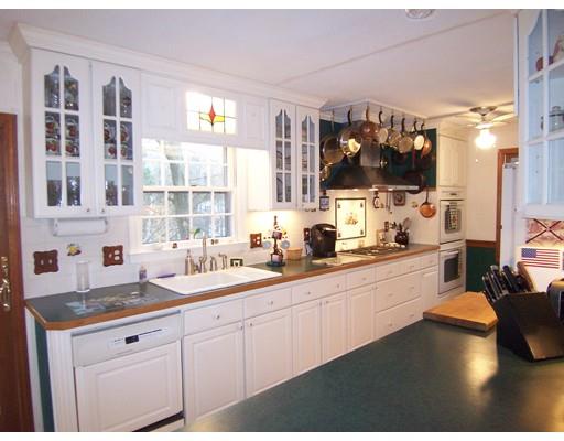 8 Walcott Rd, Beverly, MA 01915 photo 4