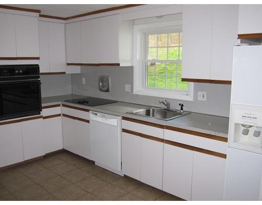33 Eisenhower Rd, Framingham, MA 01701 photo 10