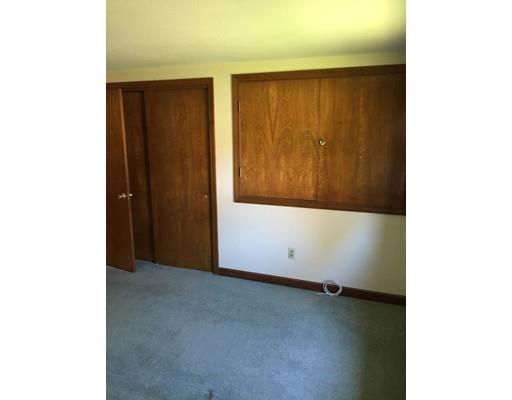 75 Hartford Ave E, Mendon, MA 01756 photo 22
