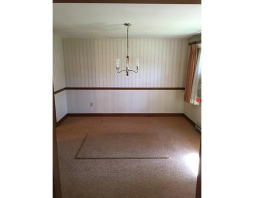 75 Hartford Ave E, Mendon, MA 01756 photo 13