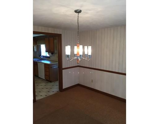 75 Hartford Ave E, Mendon, MA 01756 photo 12