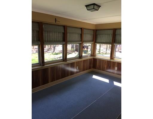 75 Hartford Ave E, Mendon, MA 01756 photo 8
