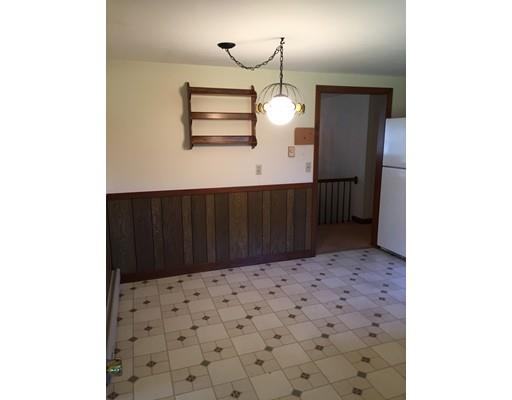 75 Hartford Ave E, Mendon, MA 01756 photo 11