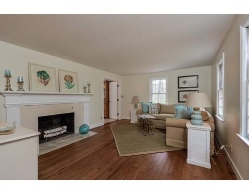 89 Waquoit Rd E, Barnstable, MA 02635 photo 1