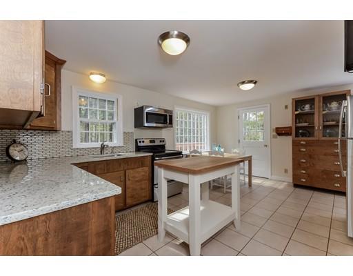 89 Waquoit Rd E, Barnstable, MA 02635 photo 4