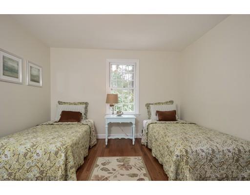 89 Waquoit Rd E, Barnstable, MA 02635 photo 8