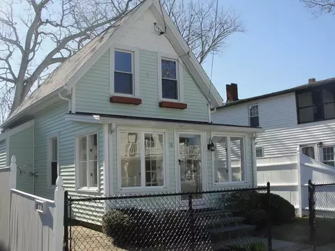 18 W Central, Onset, MA 02558 photo 1