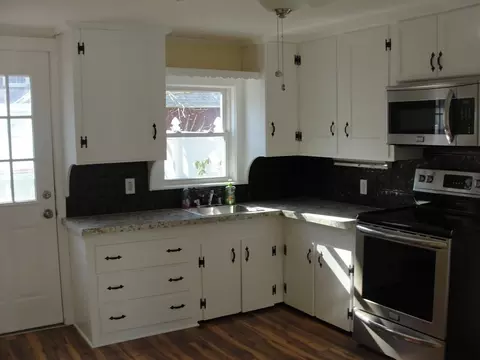 18 W Central, Onset, MA 02558 photo 2