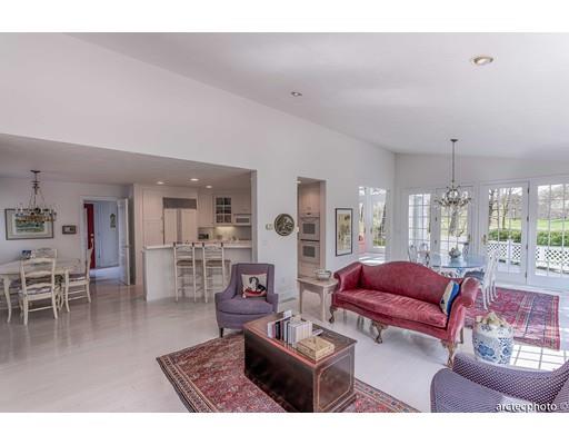 155 Willowbend Dr, Mashpee, MA 02649 photo 4