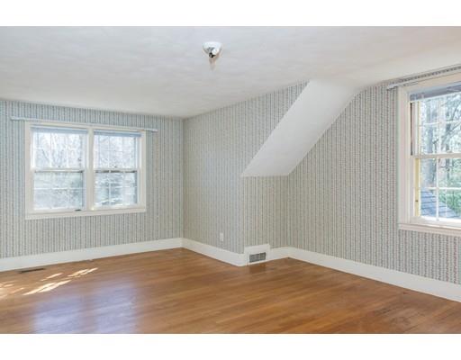 1939 Parker St, Springfield, MA 01128 photo 7