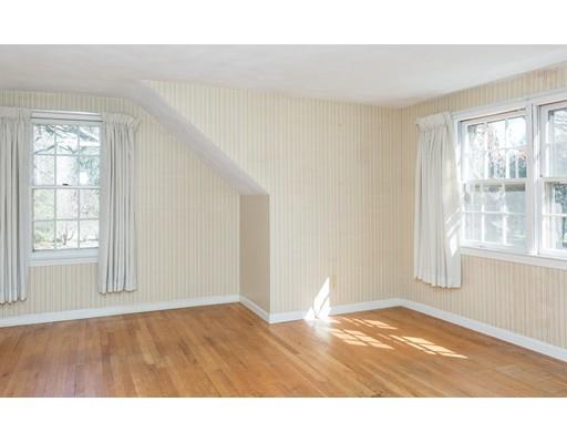 1939 Parker St, Springfield, MA 01128 photo 6