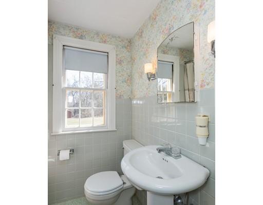 1939 Parker St, Springfield, MA 01128 photo 4