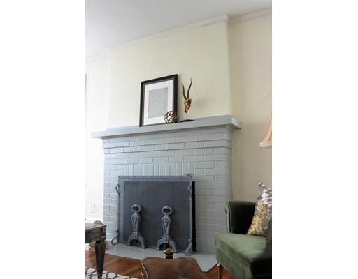 77 Wayne St, Springfield, MA 01118 photo 13
