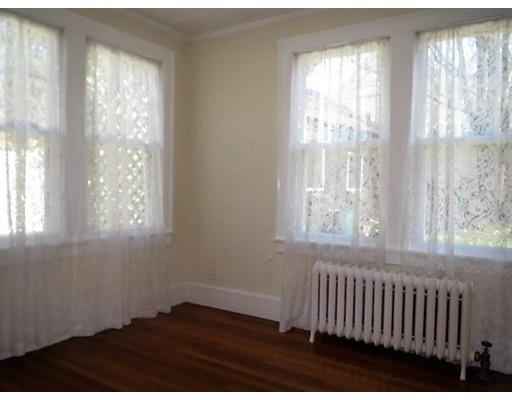 77 Wayne St, Springfield, MA 01118 photo 14