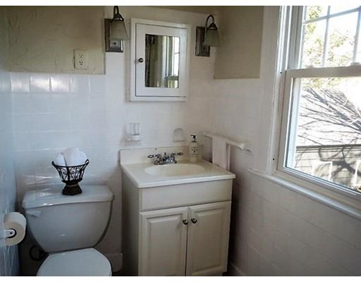 77 Wayne St, Springfield, MA 01118 photo 25