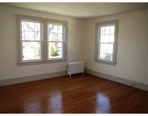 77 Wayne St, Springfield, MA 01118 photo 21
