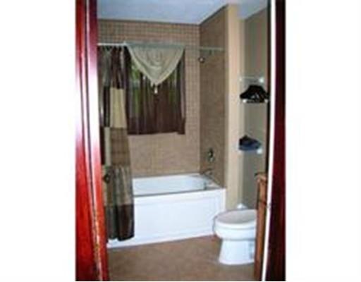 66 Farnham St, Fall River, MA 02720 photo 4