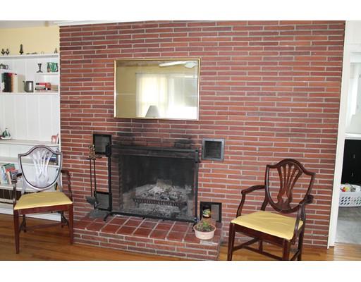 76 Ray St, Webster, MA 01570 photo 5