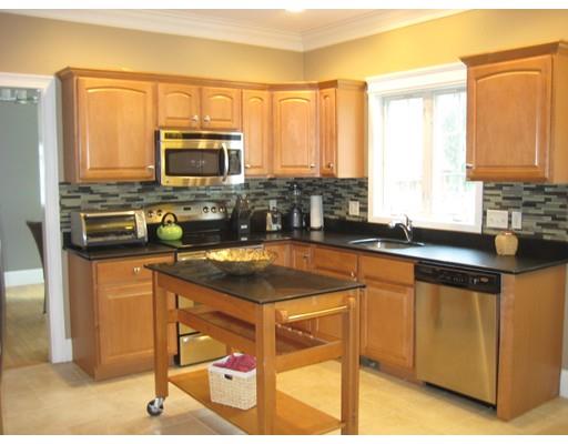 20 Myrick Ave, Worcester, MA 01605 photo 2