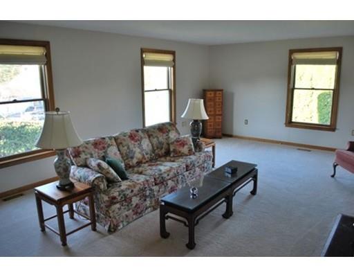 12 Old Mill Rd, Windham, NH 03087 photo 9