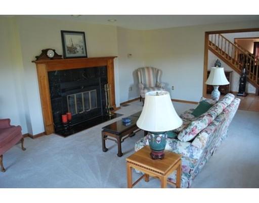 12 Old Mill Rd, Windham, NH 03087 photo 8