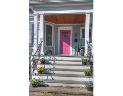 7 Beacon St, Danvers, MA 01923 photo 2