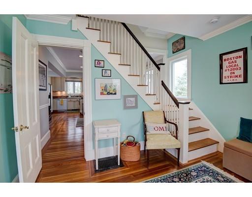 7 Beacon St, Danvers, MA 01923 photo 3