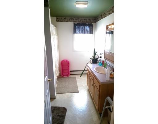 106 Raymond St, Fall River, MA 02723 photo 21