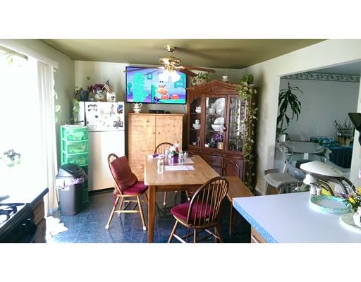 106 Raymond St, Fall River, MA 02723 photo 9