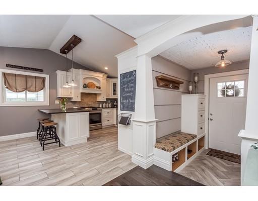 72 Squire Ln, Springfield, MA 01118 photo 3