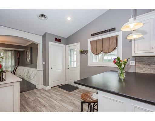 72 Squire Ln, Springfield, MA 01118 photo 8