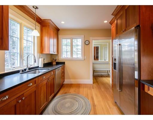 2 Stacey Ct, Marblehead, MA 01945 photo 8