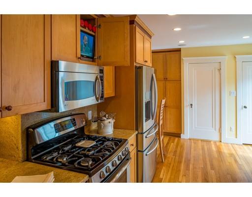 7 Merrill Rd, Marblehead, MA 01945 photo 5