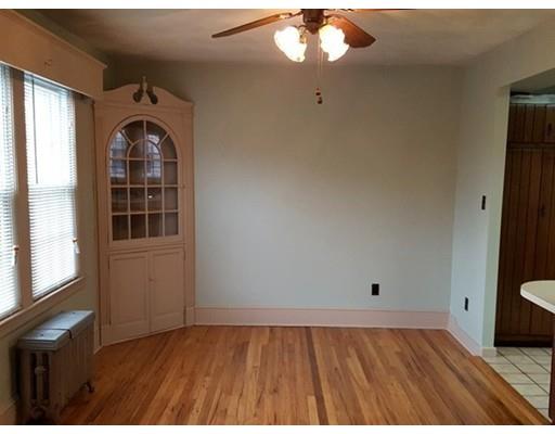 30 Merritt St, Springfield, MA 01109 photo 8