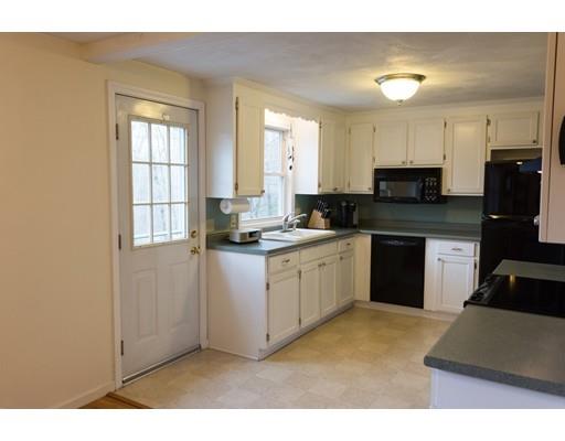 57 Stoney Brook Dr, Sutton, MA 01590 photo 7