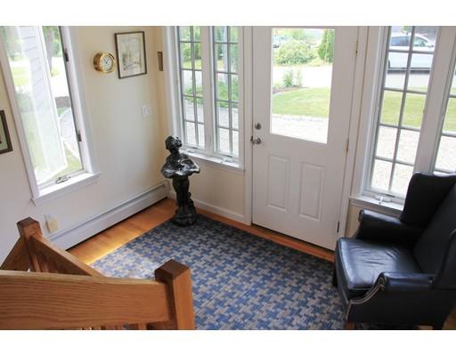 2 Breezy Point Rd, Gloucester, MA 01930 photo 2