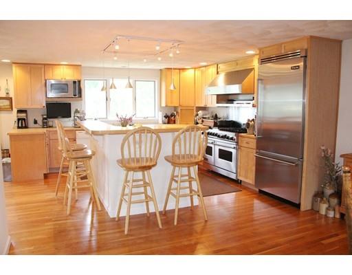 2 Breezy Point Rd, Gloucester, MA 01930 photo 6