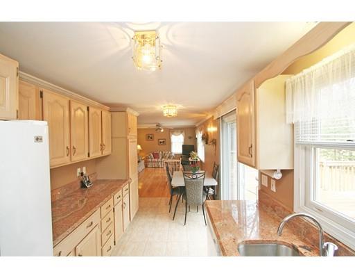 28 Sandy Fox Dr, Mashpee, MA 02649 photo 4