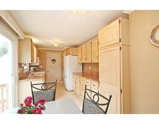 28 Sandy Fox Dr, Mashpee, MA 02649 photo 3