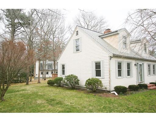 28 Sandy Fox Dr, Mashpee, MA 02649 photo 1